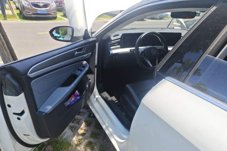 Used Volkswagen Lamando 2024 Lavida L 280TSI DSG Cool & Spicy Edition Driver Seat