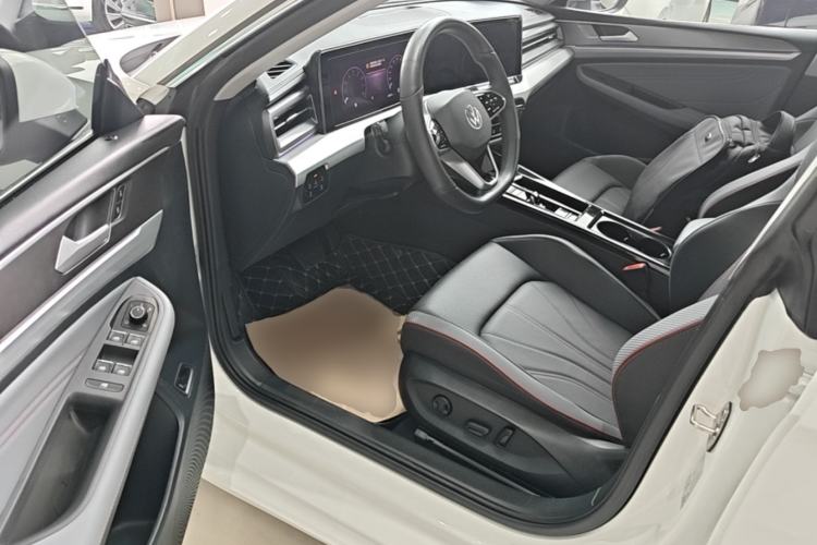 Used Volkswagen Lamando 2024 Lavida L 280TSI DSG Cool & Spicy Edition Driver Seat