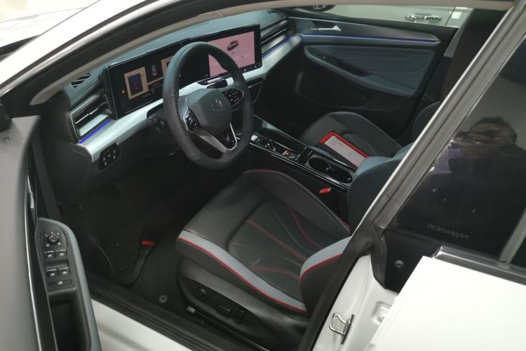 Used Volkswagen Lamando 2024 Lavida L 280TSI DSG Cool & Spicy Edition Driver Seat