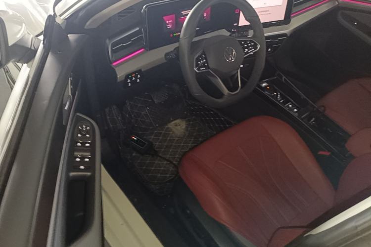 Used Volkswagen Lamando 2024 Lavida L 280TSI DSG Cool & Spicy Edition Driver Seat