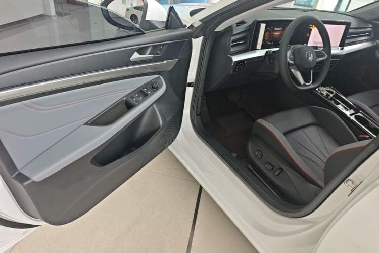 Used Volkswagen Lamando 2024 Lavida L 280TSI DSG Spicy Edition Driver Seat