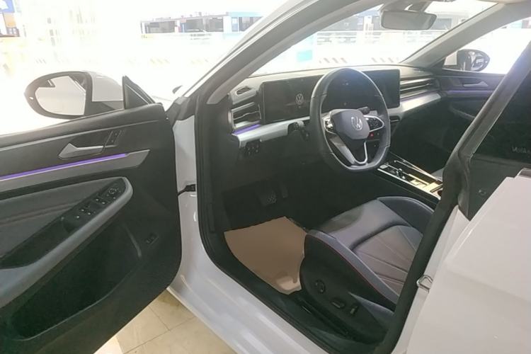 Used Volkswagen Lamando 2024 Lavida L 280TSI DSG Cool & Spicy Edition Driver Seat