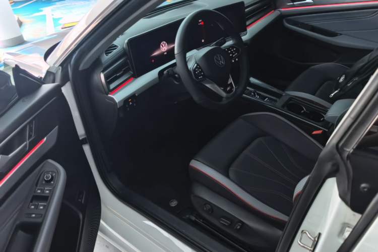 Used Volkswagen Lamando 2024 Lavida L 280TSI DSG Cool & Spicy Edition Driver Seat