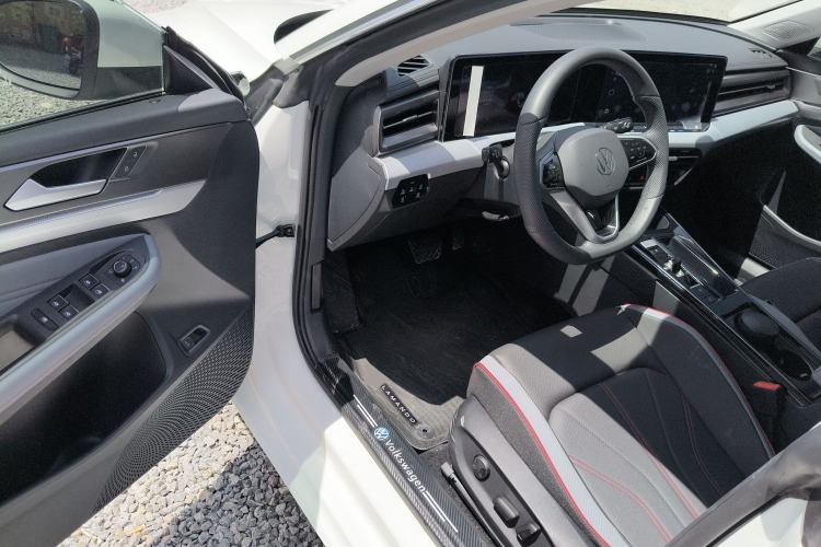 Used Volkswagen Lamando 2024 Lavida L 280TSI DSG Cool & Spicy Edition Driver Seat