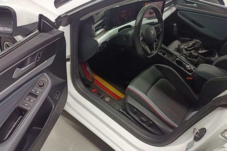 Used Volkswagen Lamando 2024 Lavida L 280TSI DSG Cool & Spicy Edition Driver Seat
