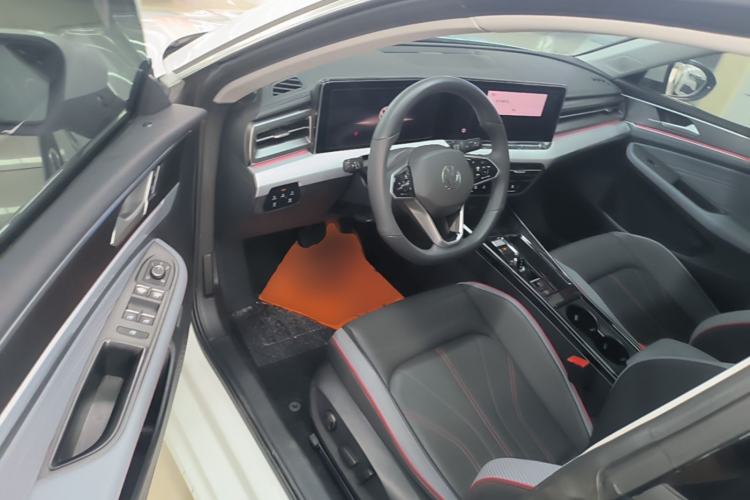 Used Volkswagen Lamando 2024 Lavida L 280TSI DSG Cool & Spicy Edition Driver Seat
