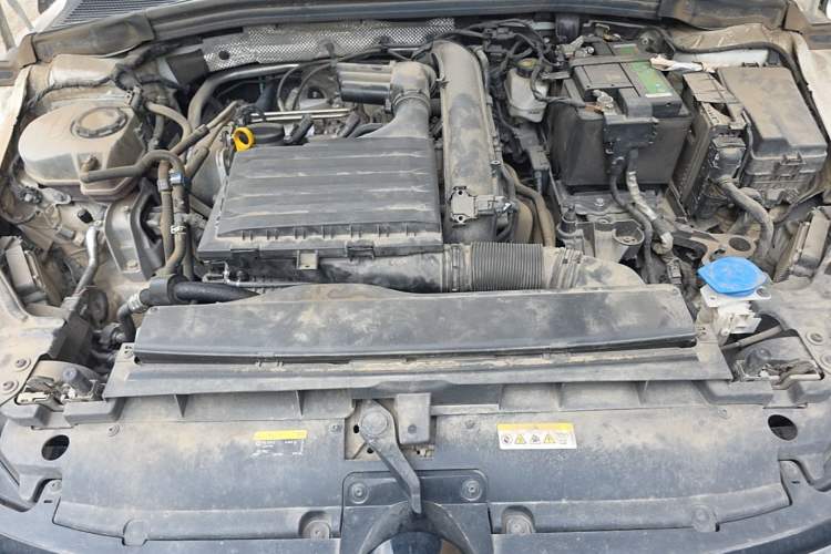 Used Volkswagen Lamando 2024 Lingdu L 200TSI DSG Trendy & Spicy Edition Engine Bay