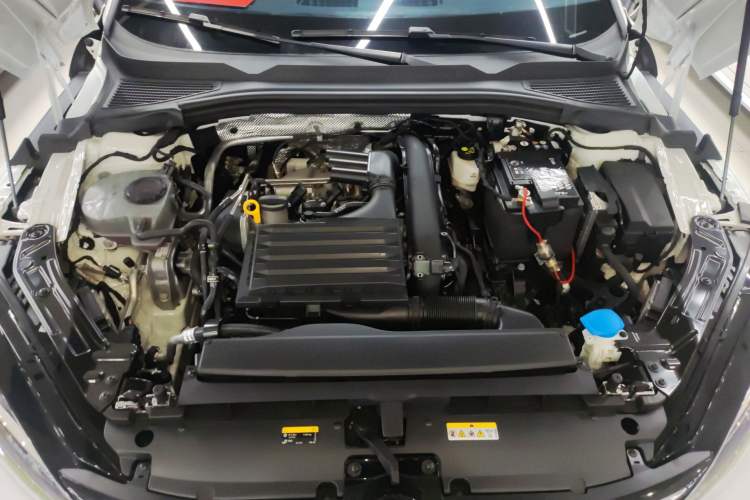 Used Volkswagen Lamando 2024 Lingdu L 200TSI DSG Trendy & Spicy Edition Engine Bay