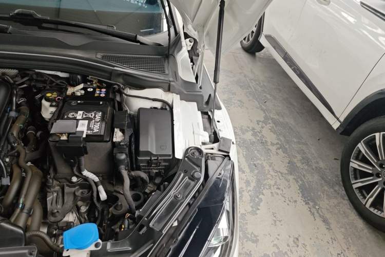 Used Volkswagen Lamando 2024 Lavida L 280TSI DSG Cool & Spicy Edition Engine Bay Left