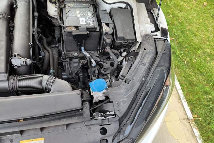 Used Volkswagen Lamando 2024 Lavida L 280TSI DSG Cool & Spicy Edition Engine Bay Left