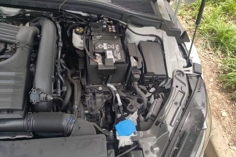Used Volkswagen Lamando 2024 Lavida L 280TSI DSG Cool & Spicy Edition Engine Bay Left