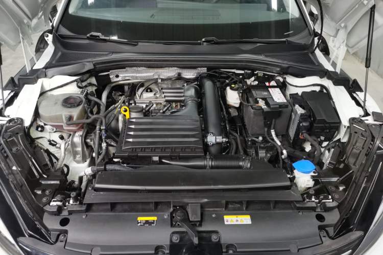 Used Volkswagen Lamando 2024 Lingdu L 200TSI DSG Trendy & Spicy Edition Engine Bay