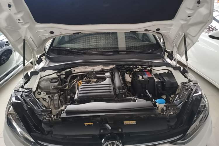 Used Volkswagen Lamando 2024 Lingdu L 200TSI DSG Trendy & Spicy Edition Engine Bay