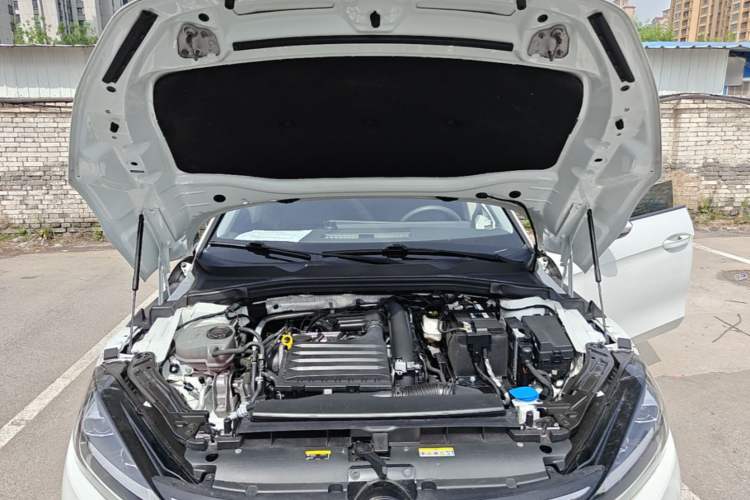 Used Volkswagen Lamando 2024 Lingdu L 200TSI DSG Trendy & Spicy Edition Engine Bay