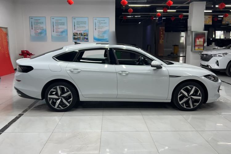 Used Volkswagen Lamando 2024 Lavida L 280TSI DSG Cool & Spicy Edition Exterior 1