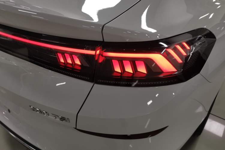 Used Volkswagen Lamando 2024 Lavida L 280TSI DSG Cool & Spicy Edition Exterior 3