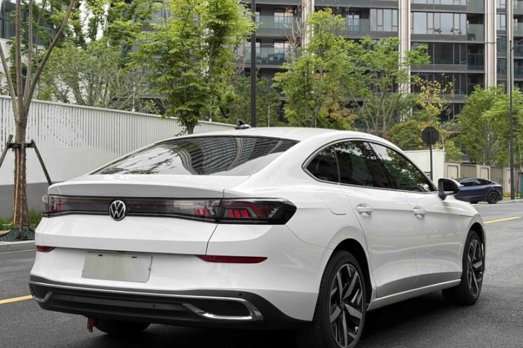 Used Volkswagen Lamando 2024 Lavida L 280TSI DSG Cool & Spicy Edition Exterior 3