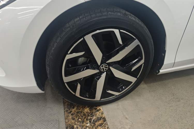 Used Volkswagen Lamando 2024 Lavida L 280TSI DSG Cool & Spicy Edition Exterior 4