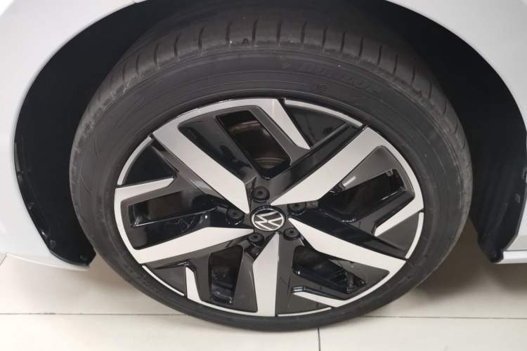 Used Volkswagen Lamando 2024 Lavida L 280TSI DSG Cool & Spicy Edition Exterior 4