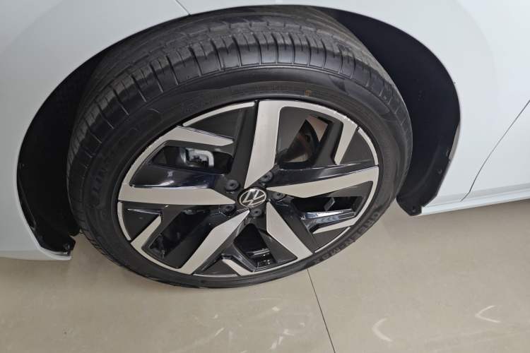 Used Volkswagen Lamando 2024 Lavida L 280TSI DSG Cool & Spicy Edition Exterior 4