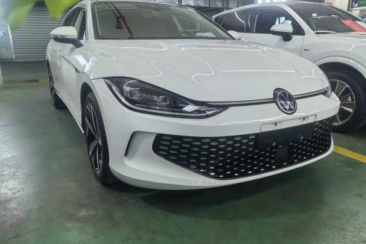 Used Volkswagen Lamando 2024 Lavida L 280TSI DSG Cool & Spicy Edition Exterior 4
