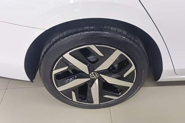 Used Volkswagen Lamando 2024 Lavida L 280TSI DSG Cool & Spicy Edition Exterior 5