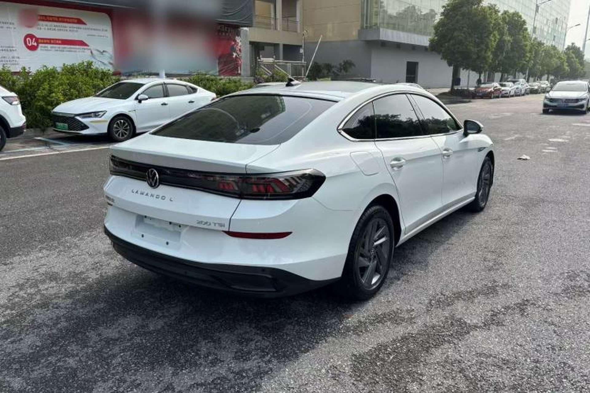 Used Volkswagen Lamando 2024 Lingdu L 200TSI DSG Trendy & Spicy Edition Exterior 6
