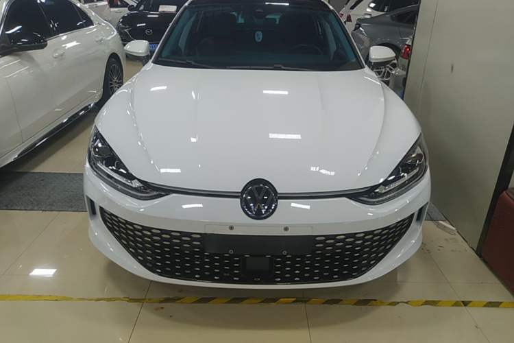 Used Volkswagen Lamando 2024 Lavida L 280TSI DSG Cool & Spicy Edition Front