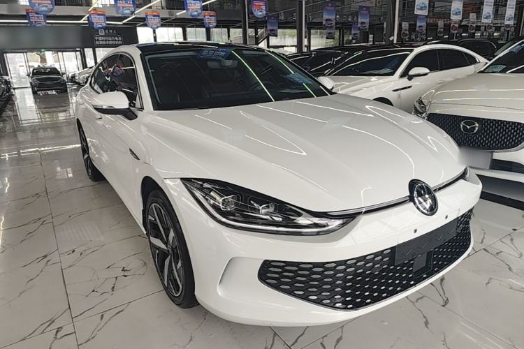 Used Volkswagen Lamando 2024 Lavida L 280TSI DSG Cool & Spicy Edition Front Right 45 Deg