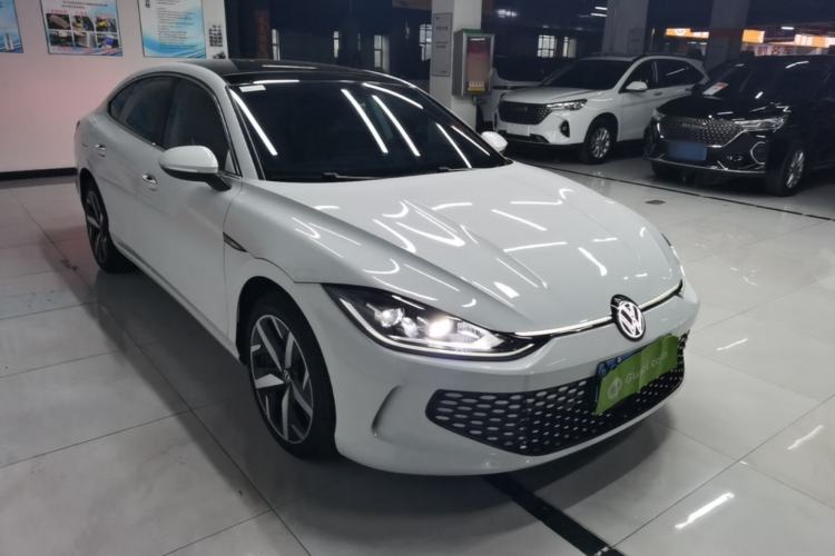 Used Volkswagen Lamando 2024 Lavida L 280TSI DSG Cool & Spicy Edition Front Right 45 Deg