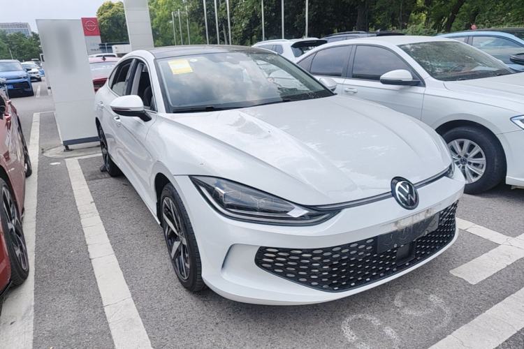 Used Volkswagen Lamando 2024 Lavida L 280TSI DSG Cool & Spicy Edition Front Right 45 Deg