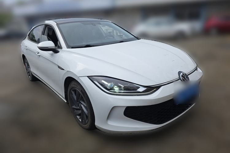 Used Volkswagen Lamando 2024 Lingdu L 200TSI DSG Trendy & Spicy Edition Front Right 45 Deg