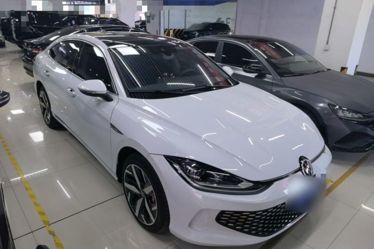 Used Volkswagen Lamando 2024 Lavida L 280TSI DSG Cool & Spicy Edition Front Right 45 Deg