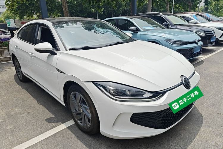 Used Volkswagen Lamando 2024 Lingdu L 200TSI DSG Trendy & Spicy Edition Front Right 45 Deg