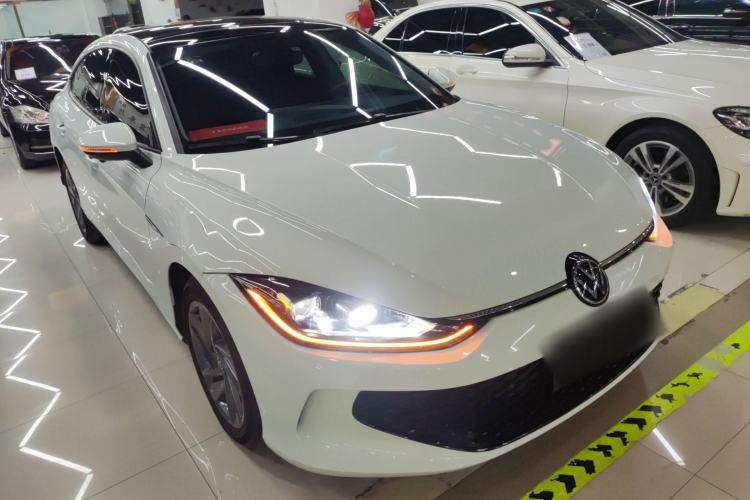 Used Volkswagen Lamando 2024 Lingdu L 200TSI DSG Trendy & Spicy Edition Front Right 45 Deg