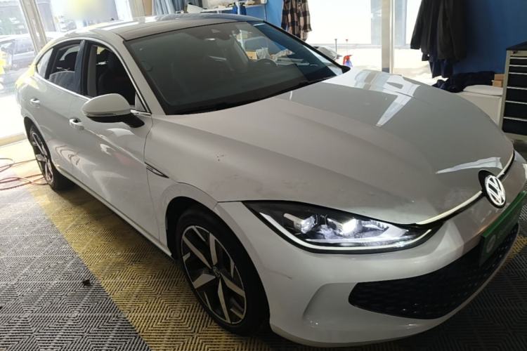 Used Volkswagen Lamando 2024 Lavida L 280TSI DSG Cool & Spicy Edition Front Right 45 Deg