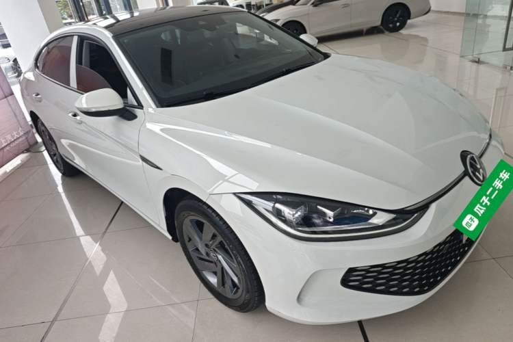 Used Volkswagen Lamando 2024 Lavida L 280TSI DSG Spicy Edition Front Right 45 Deg