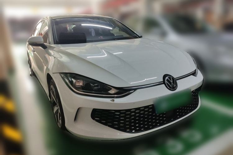Used Volkswagen Lamando 2024 Lavida L 280TSI DSG Cool & Spicy Edition Front Right 45 Deg