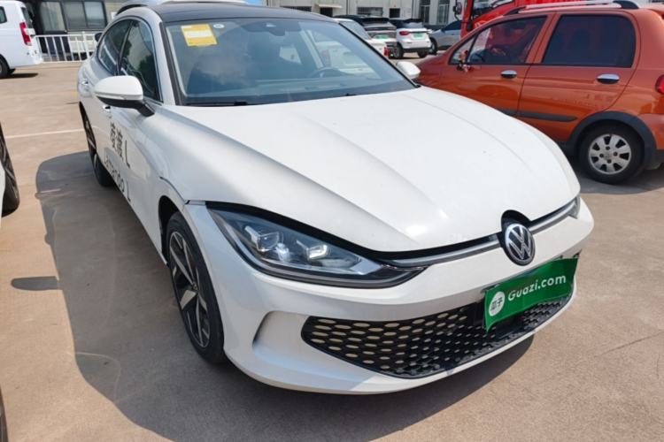 Used Volkswagen Lamando 2024 Lavida L 280TSI DSG Cool & Spicy Edition Front Right 45 Deg