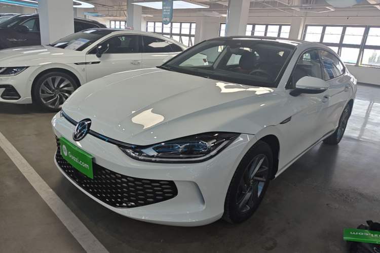 Used Volkswagen Lamando 2024 Lavida L 280TSI DSG Spicy Edition Guazi used car, China used car export, Used car for sale, Used  cars, Cheapest cars for sale