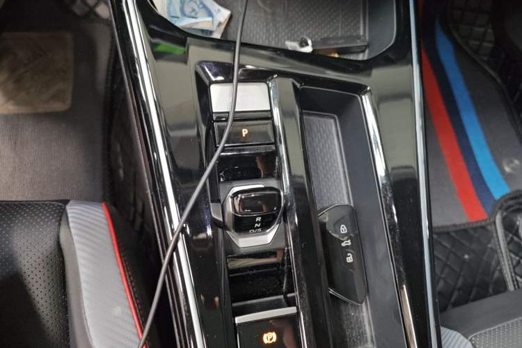 Used Volkswagen Lamando 2024 Lavida L 280TSI DSG Cool & Spicy Edition Gear Lever
