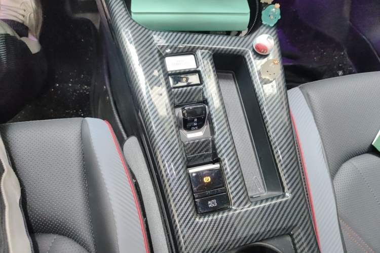 Used Volkswagen Lamando 2024 Lavida L 280TSI DSG Cool & Spicy Edition Gear Lever