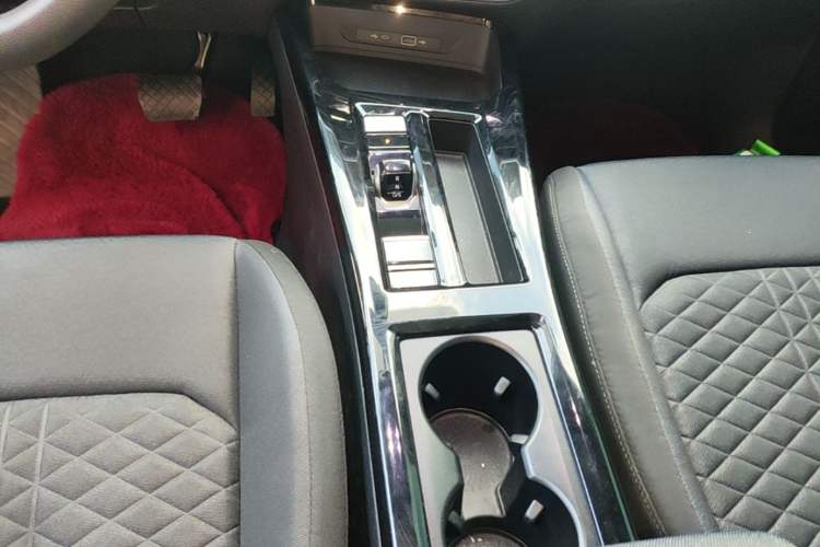 Used Volkswagen Lamando 2024 Lavida L 280TSI DSG Trendy Spicy Edition Gear Lever