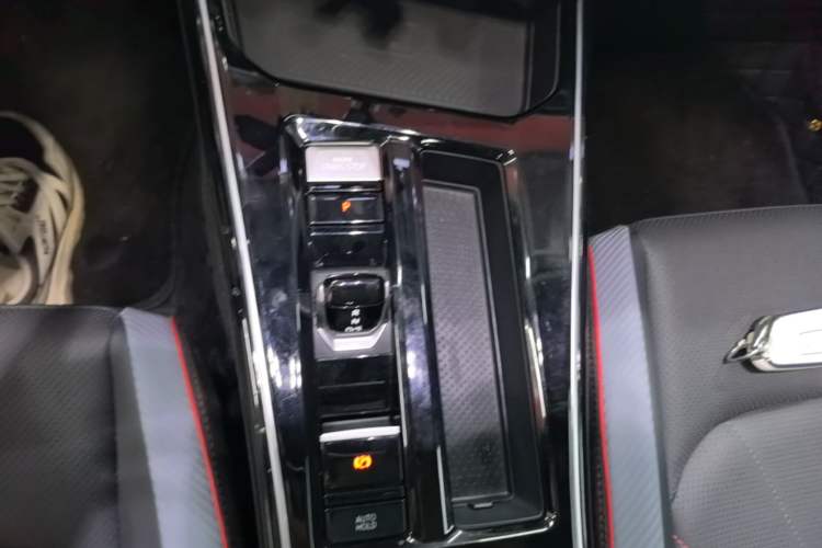 Used Volkswagen Lamando 2024 Lavida L 280TSI DSG Cool & Spicy Edition Gear Lever