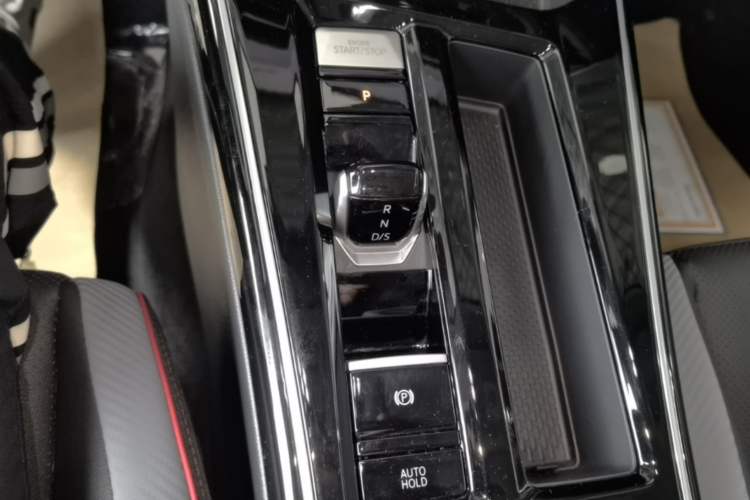 Used Volkswagen Lamando 2024 Lavida L 280TSI DSG Cool & Spicy Edition Gear Lever