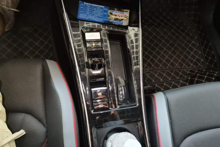Used Volkswagen Lamando 2024 Lavida L 280TSI DSG Cool & Spicy Edition Gear Lever