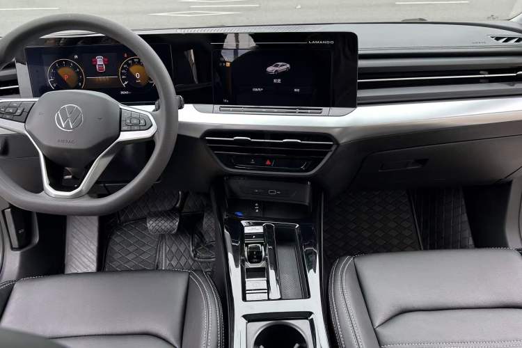Used Volkswagen Lamando 2024 Lingdu L 200TSI DSG Trendy & Spicy Edition Gear Lever
