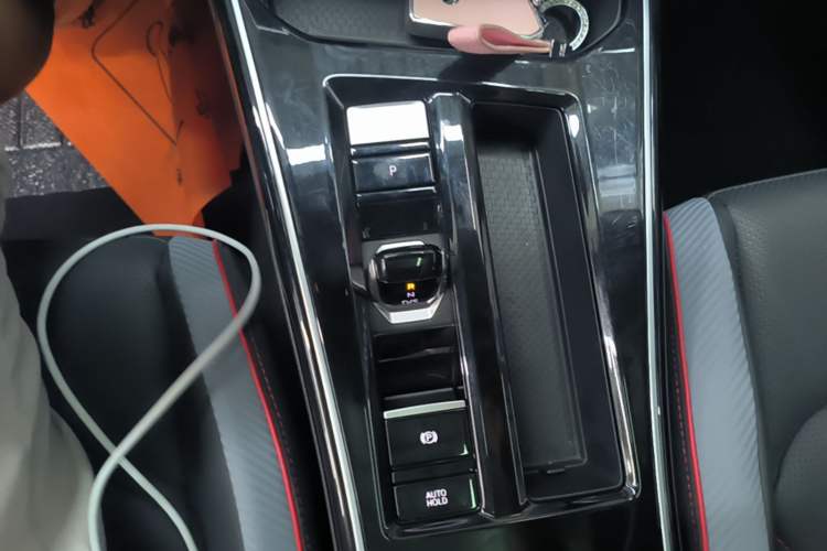 Used Volkswagen Lamando 2024 Lavida L 280TSI DSG Cool & Spicy Edition Gear Lever