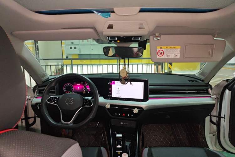 Used Volkswagen Lamando 2024 Lavida L 280TSI DSG Cool & Spicy Edition Headliner