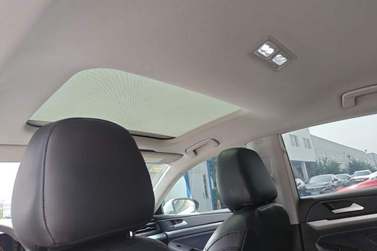Used Volkswagen Lamando 2024 Lingdu L 200TSI DSG Trendy & Spicy Edition Headliner